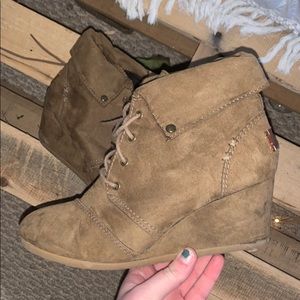 heeled laced booties